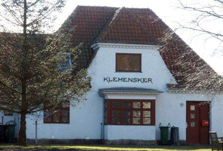 Klemensker-station2009